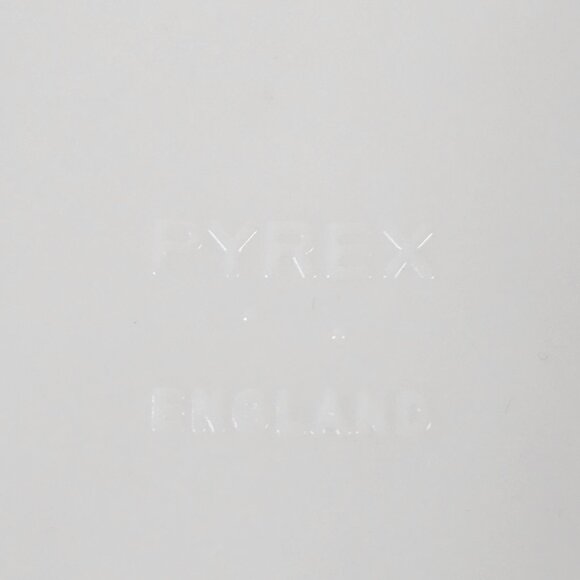 Vintage Pyrex England Country Autumn Casserole Dish Made In England Rare 1970s - Picture 7 of 9